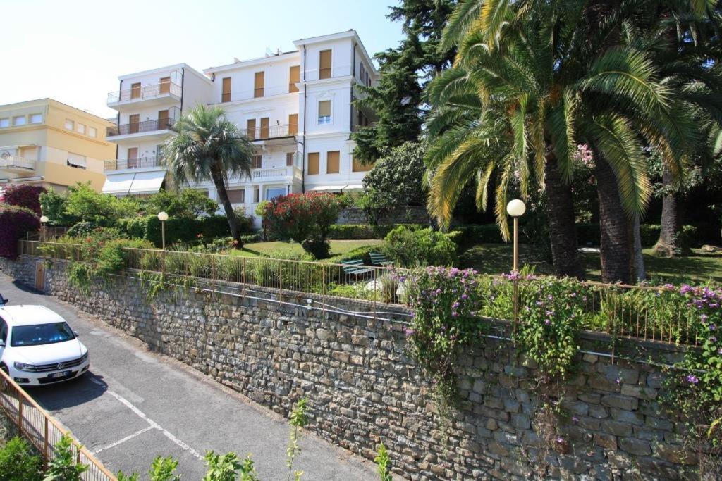 Rentopolis Trilocale Sanremo Casinò Exterior foto